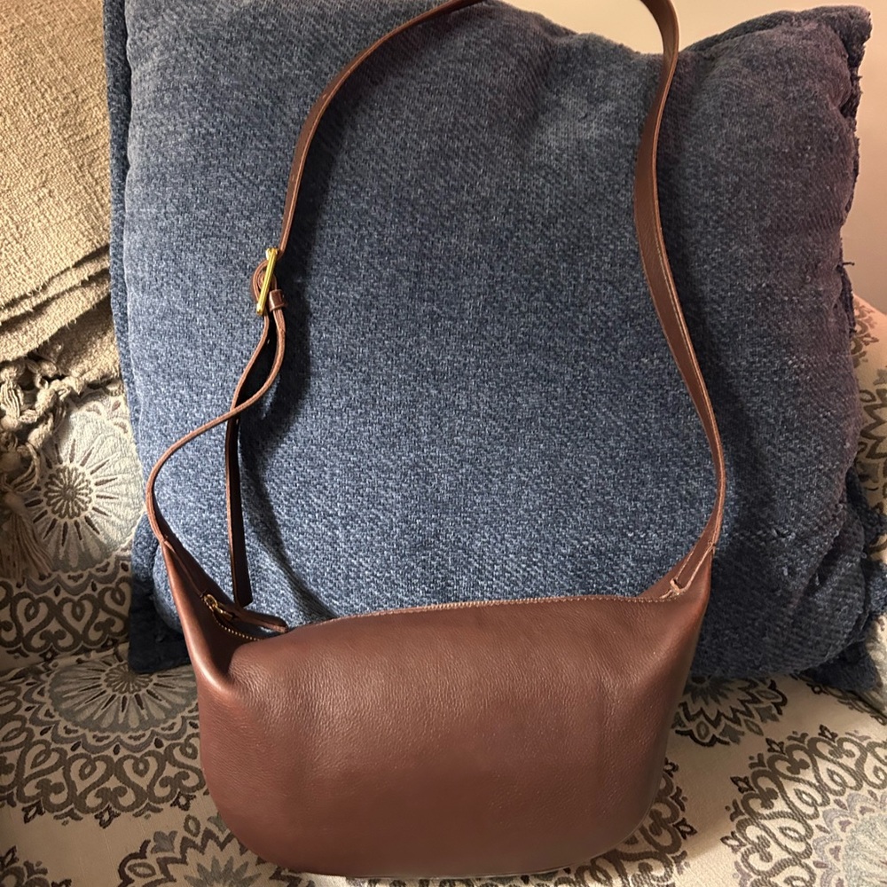 Madewell The Sling Crossbody Bag